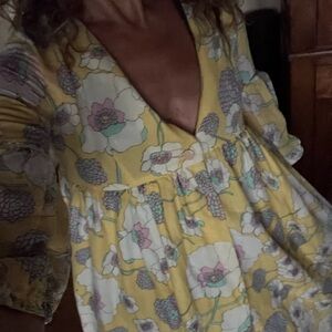 Xs vintage Hawaiian dress small tear armpit